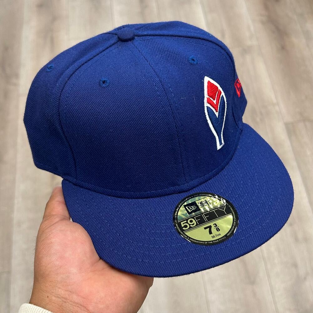 New Era Atlanta Braves Feather Logo Cooperstown fitted cap Hat sz 7 3/8 B25